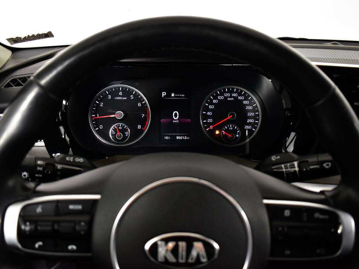 Купить Kia K5 с пробегом. Фото: #6