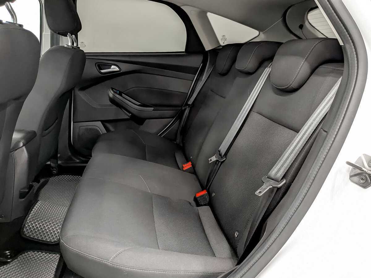 Купить Ford Focus с пробегом. Фото: #11