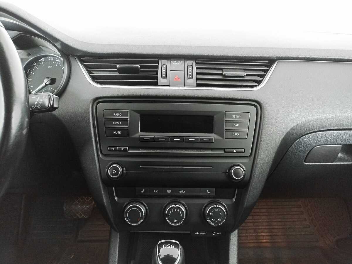 Купить Skoda Octavia с пробегом. Фото: #10