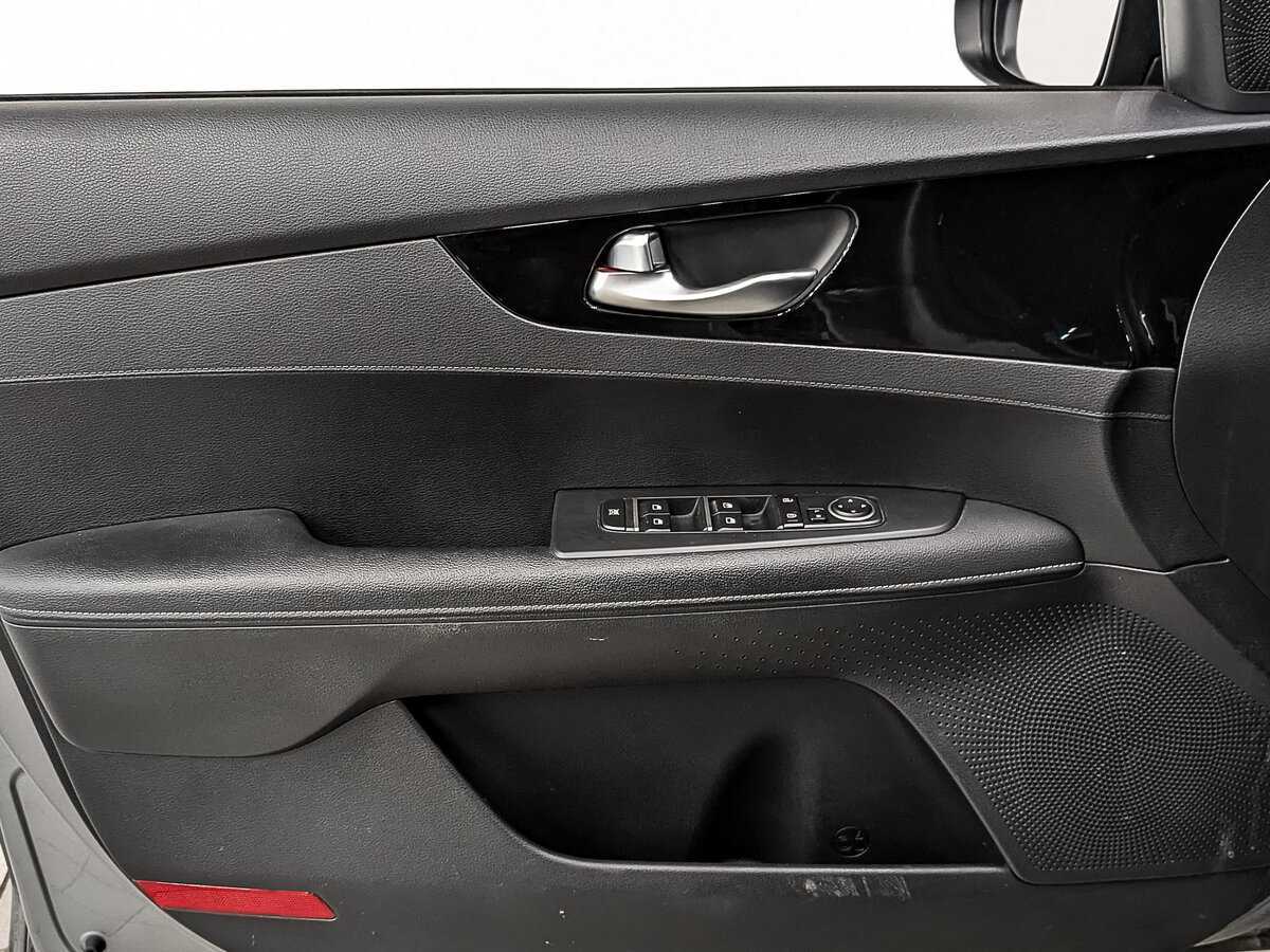 Купить Kia Cerato с пробегом. Фото: #18