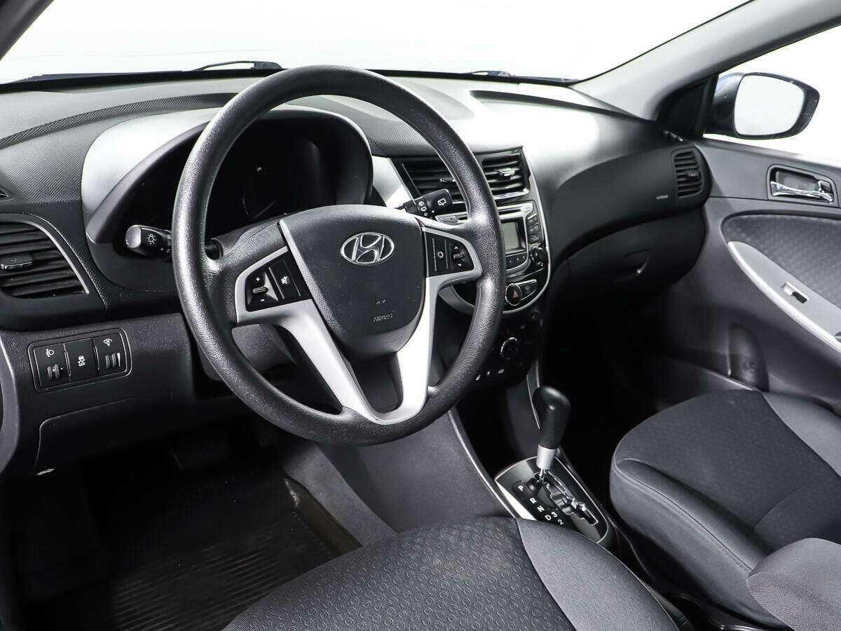 Купить Hyundai Solaris с пробегом. Фото: #12