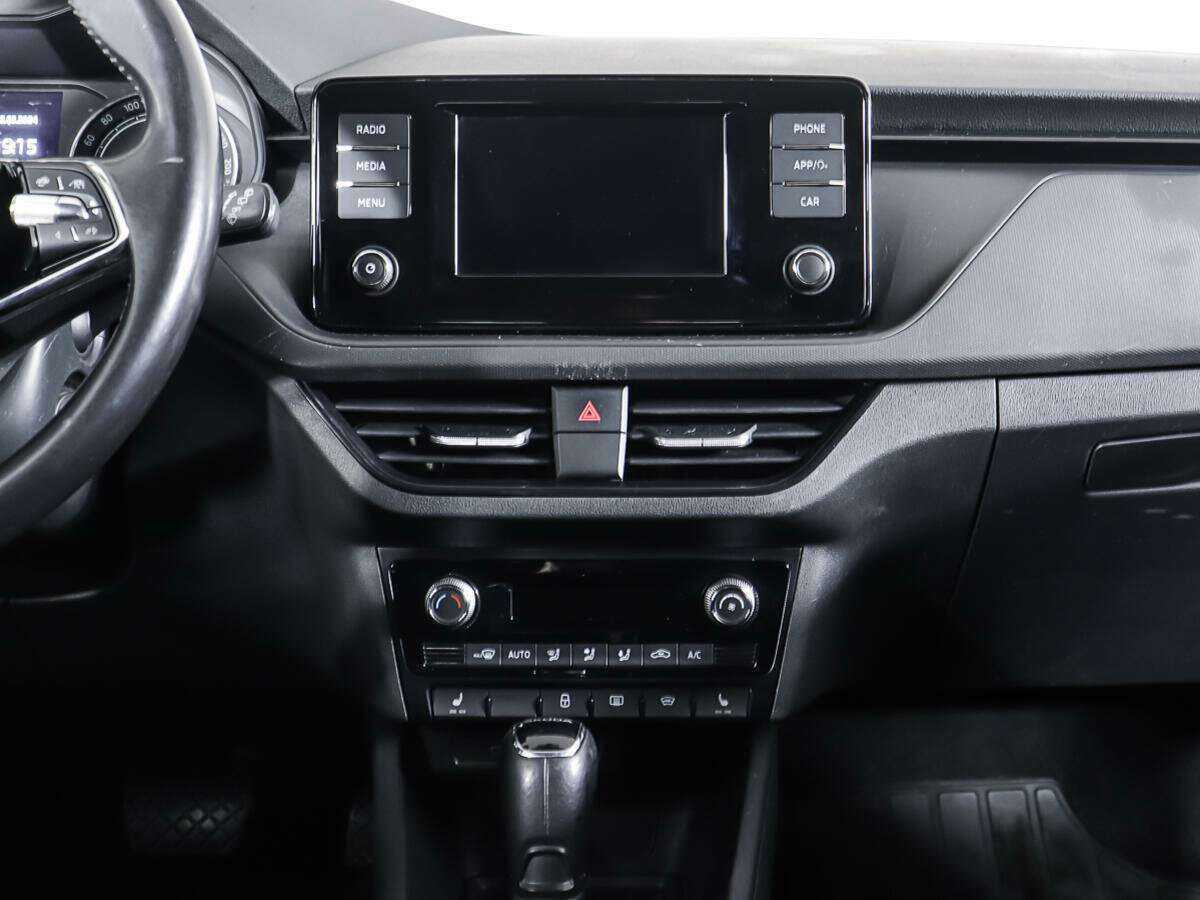 Купить Skoda Rapid с пробегом. Фото: #11