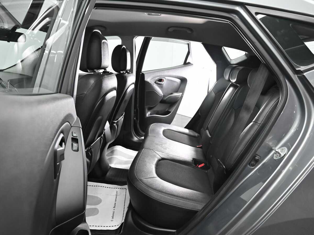Купить Hyundai ix35 с пробегом. Фото: #14