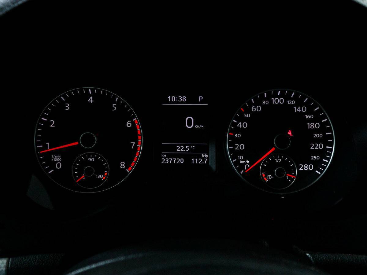 Купить Volkswagen Jetta с пробегом. Фото: #10