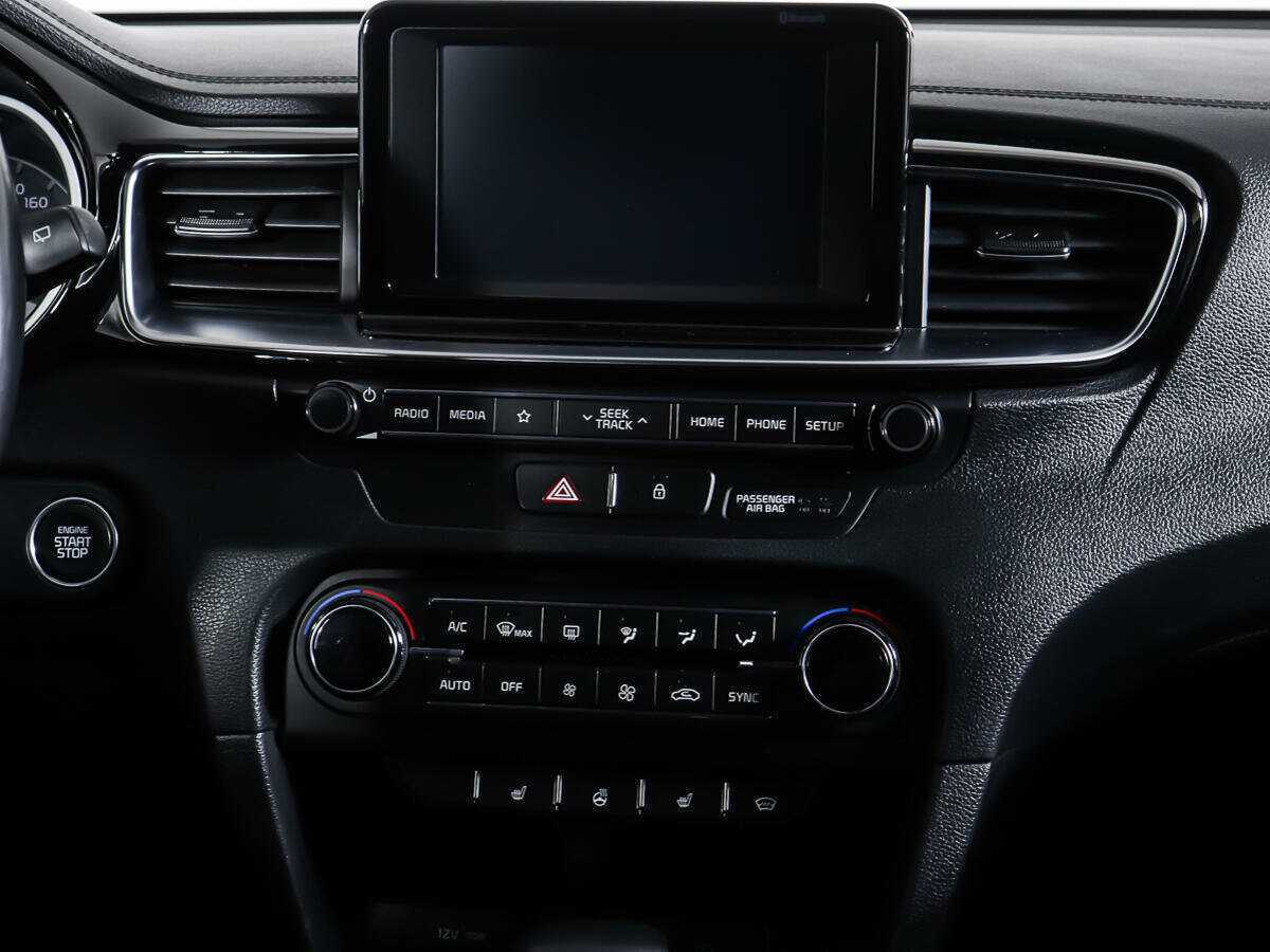 Купить Kia Ceed с пробегом. Фото: #10