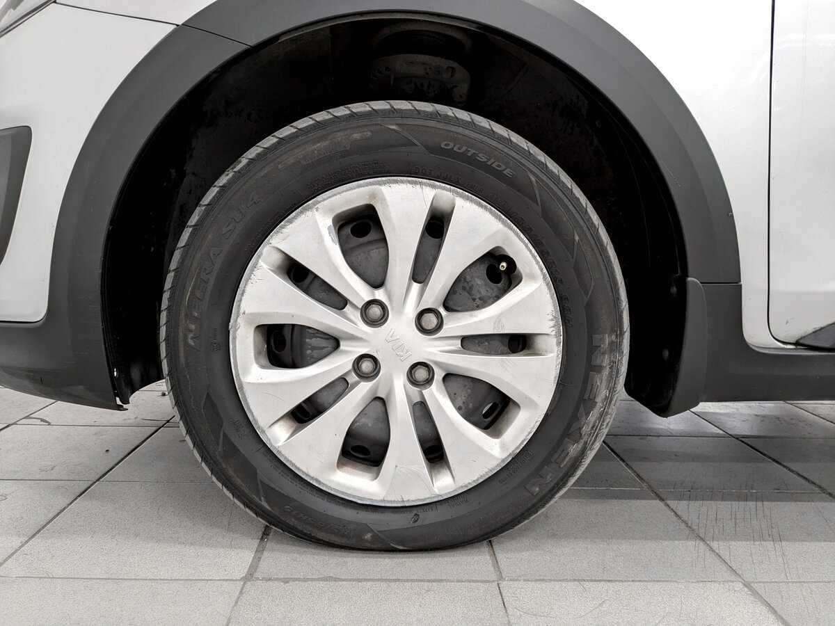 Купить Kia Rio с пробегом. Фото: #17