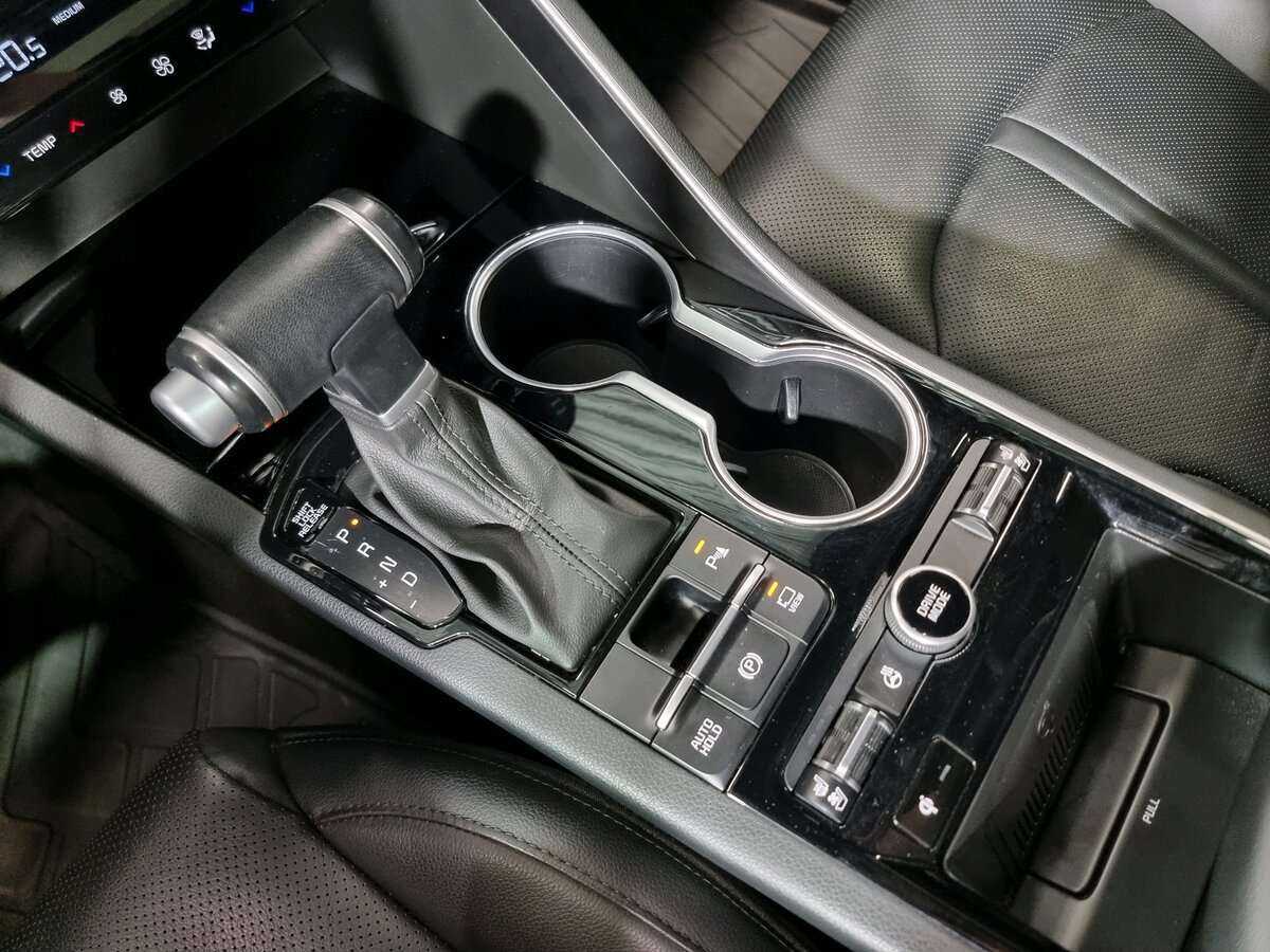 Купить Kia K5 с пробегом. Фото: #19