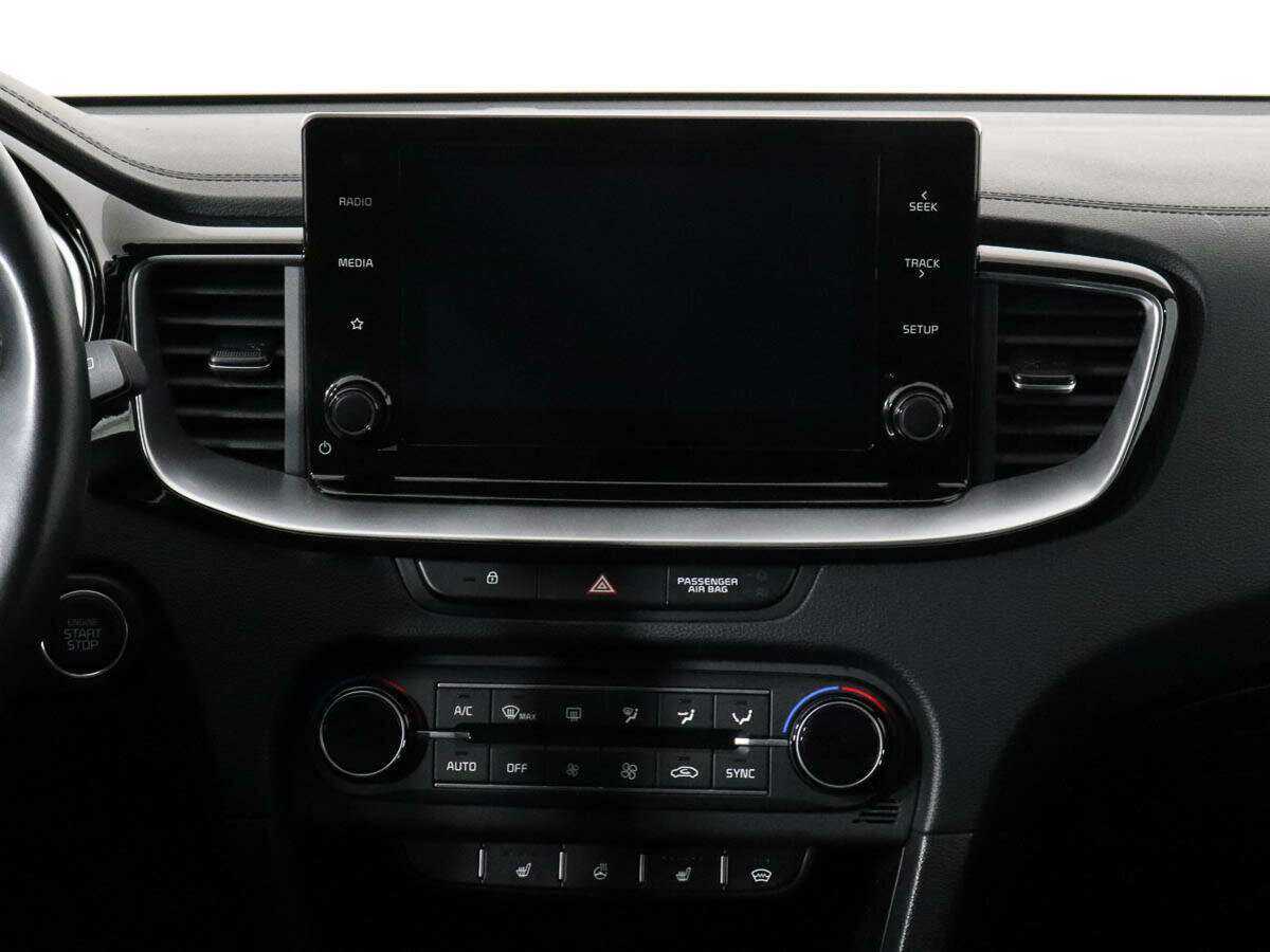 Купить Kia Ceed с пробегом. Фото: #10