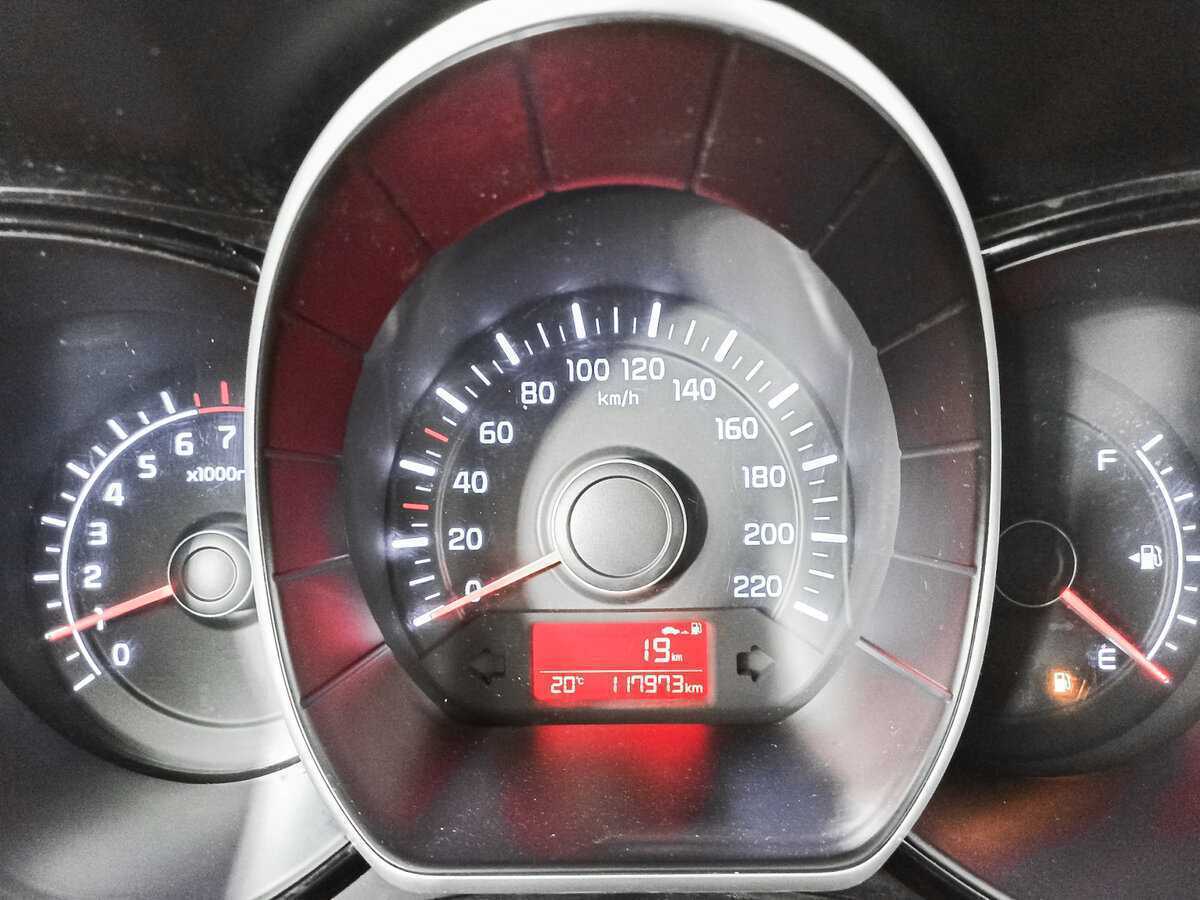 Купить Kia Rio с пробегом. Фото: #10