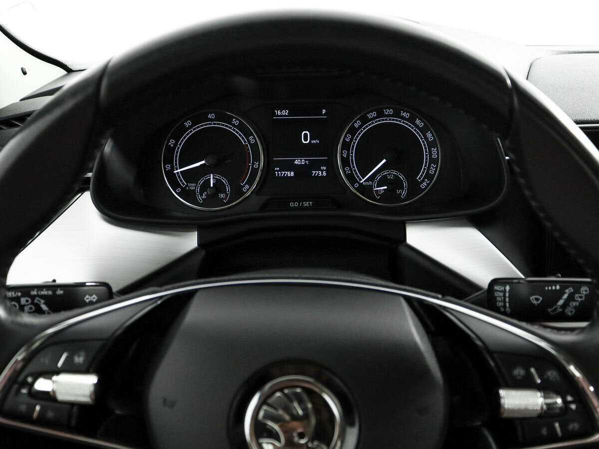 Купить Skoda Rapid с пробегом. Фото: #15