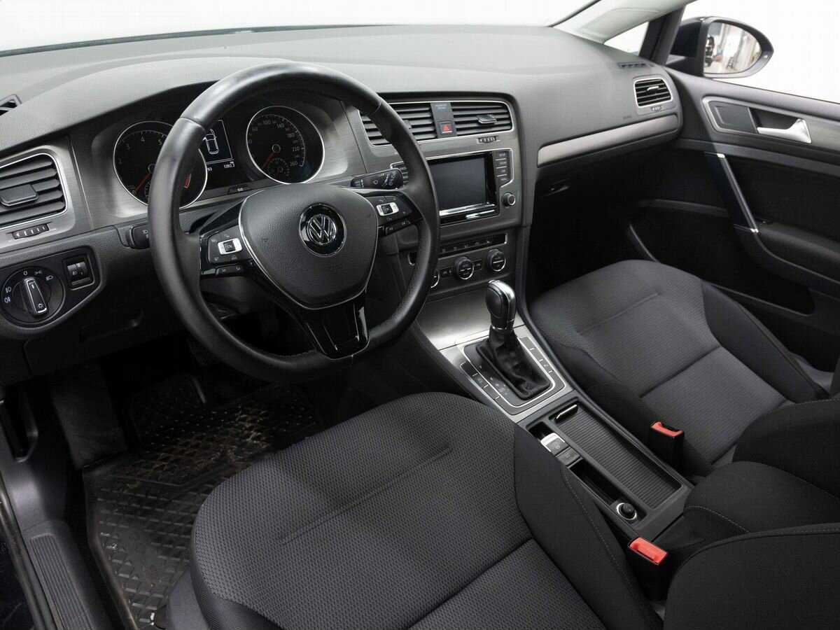 Купить Volkswagen Golf с пробегом. Фото: #8