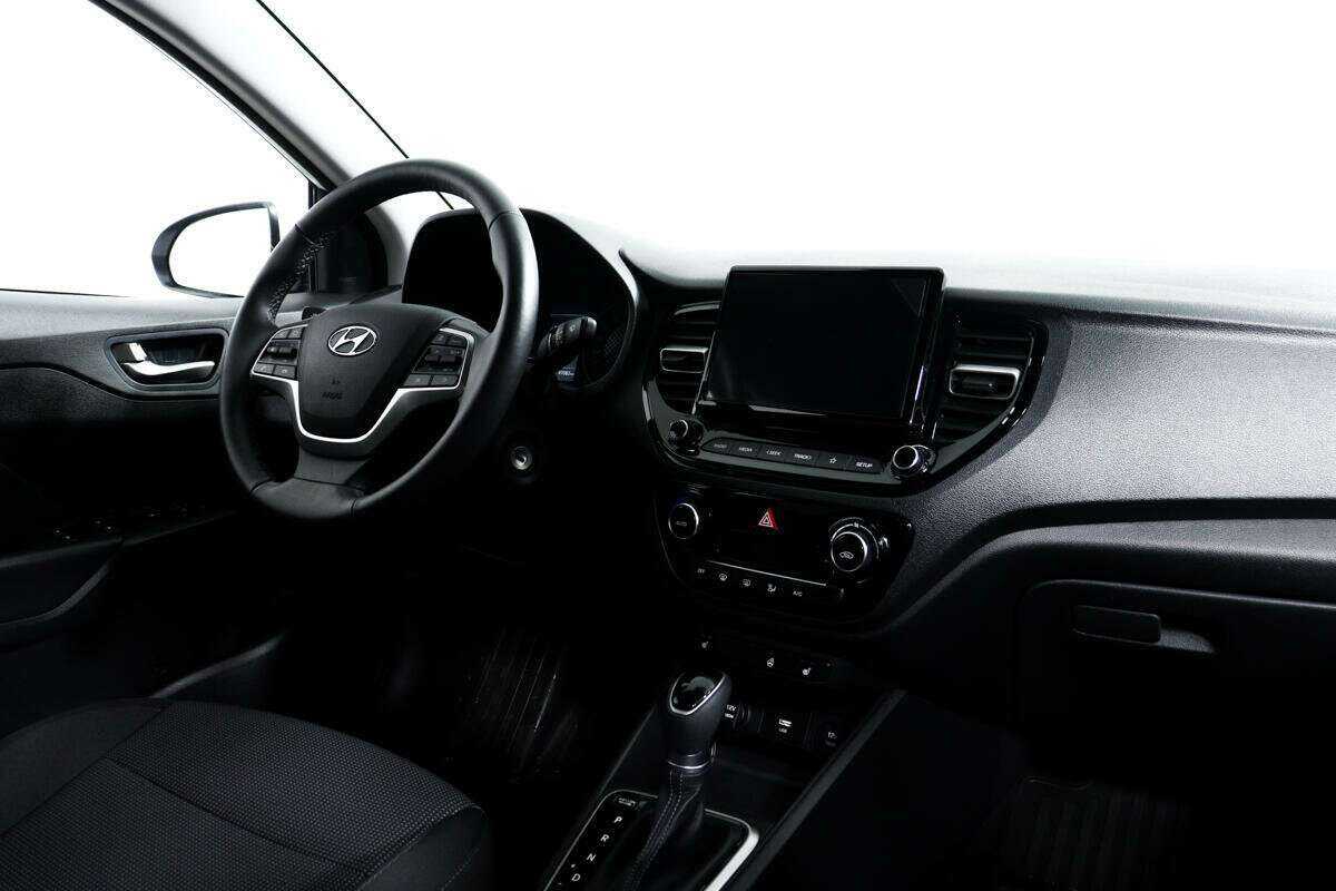 Купить Hyundai Solaris с пробегом. Фото: #8