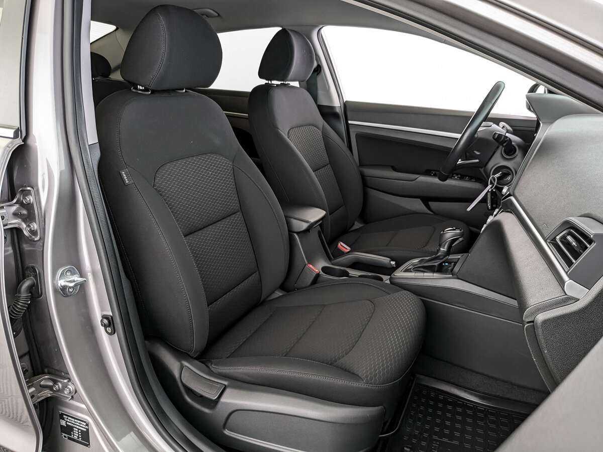 Купить Hyundai Elantra с пробегом. Фото: #18