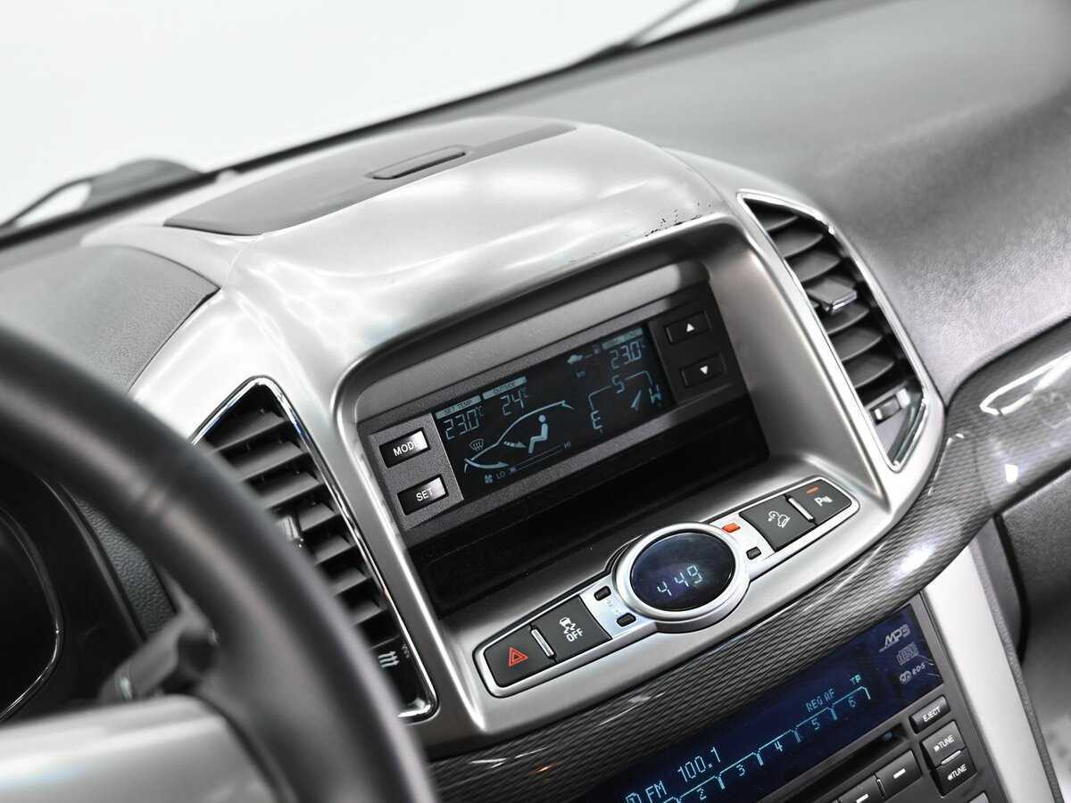 Купить Chevrolet Captiva с пробегом. Фото: #10