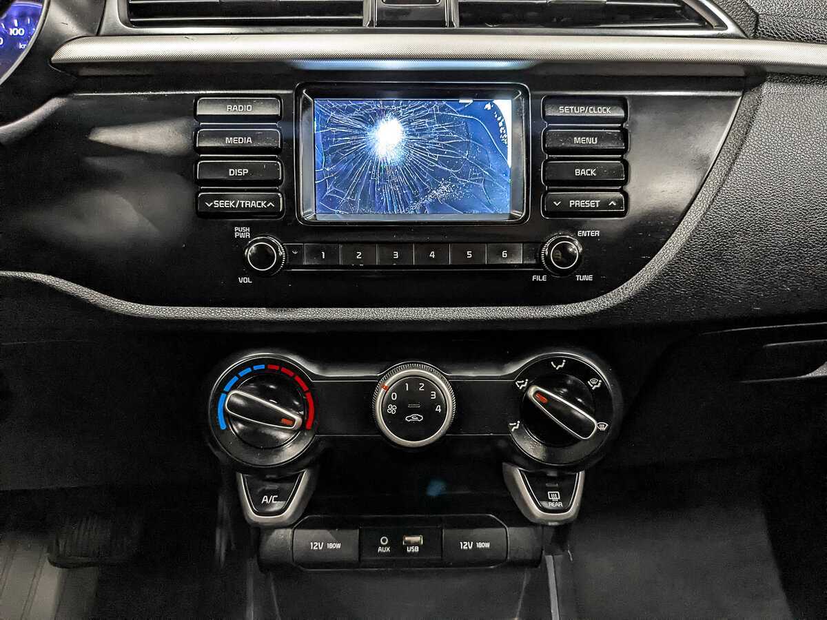 Купить Kia Rio с пробегом. Фото: #15