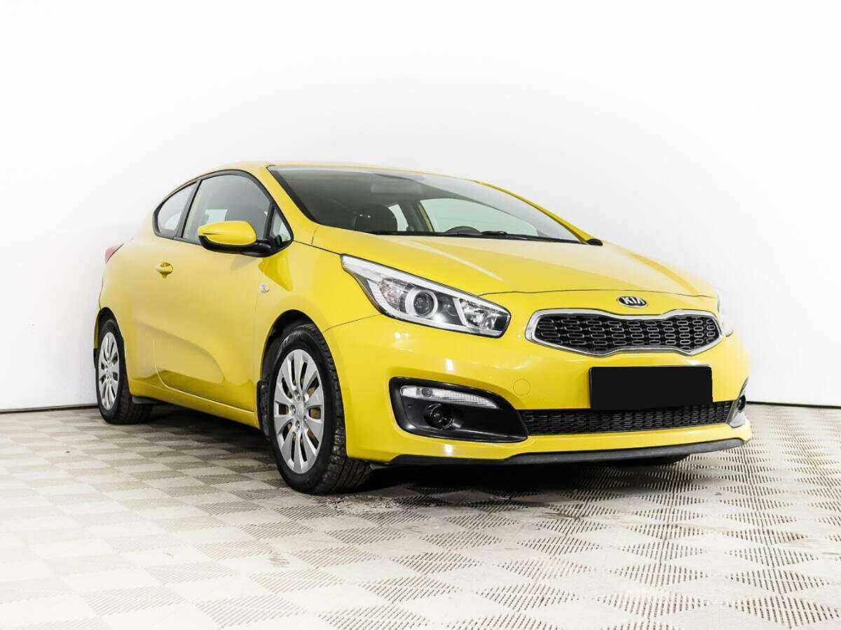 Купить Kia Ceed с пробегом. Фото: #2