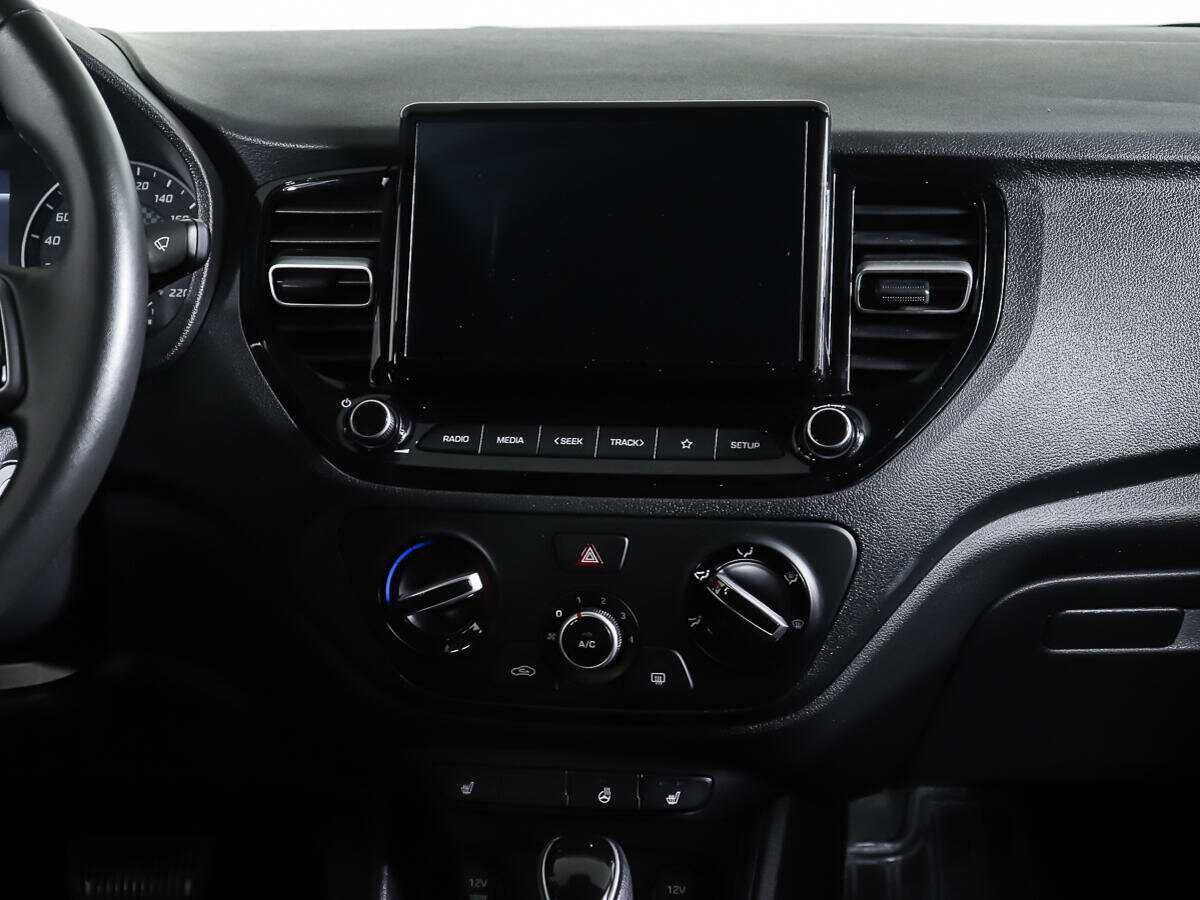 Купить Hyundai Solaris с пробегом. Фото: #11