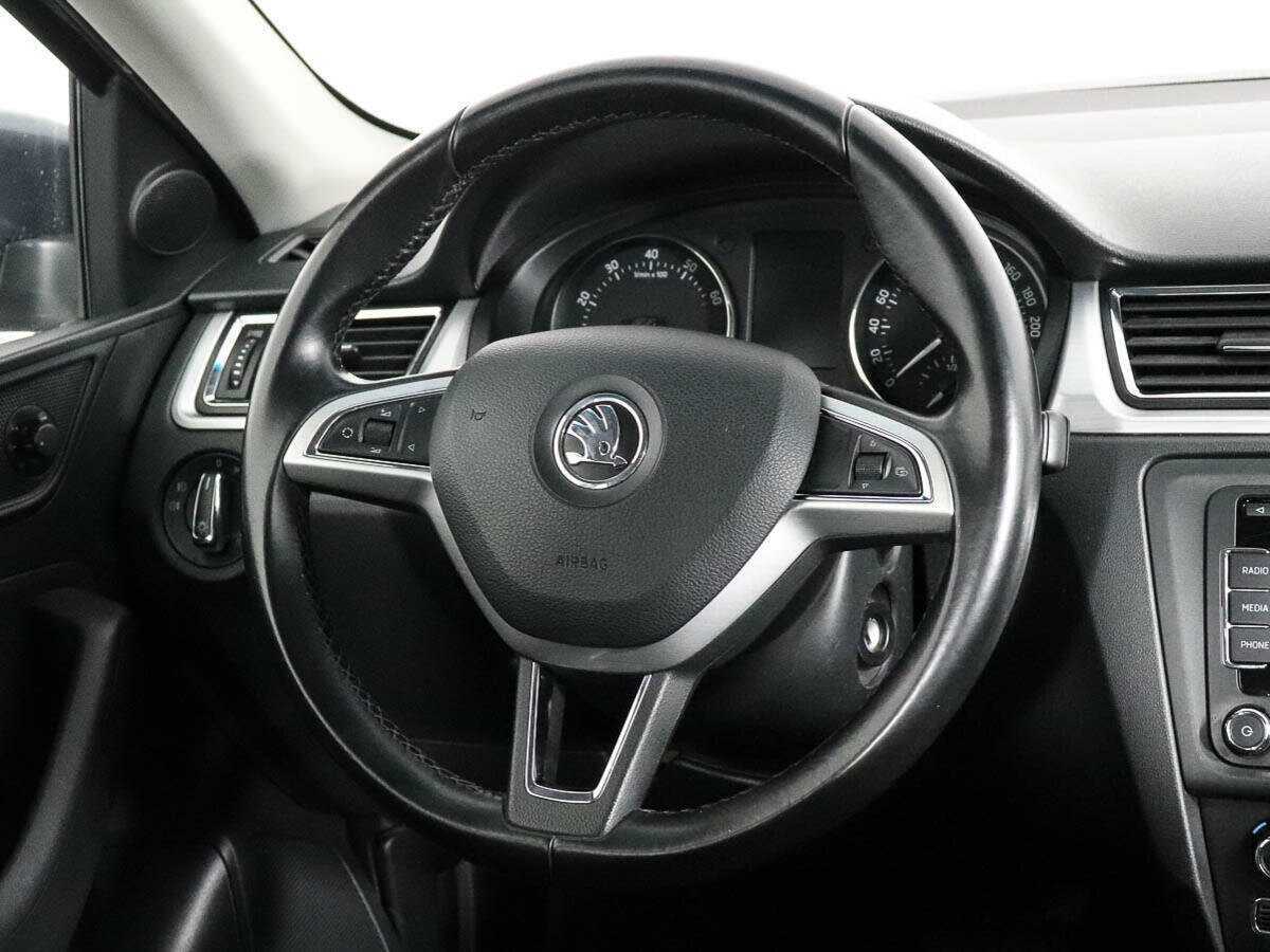Купить Skoda Rapid с пробегом. Фото: #12