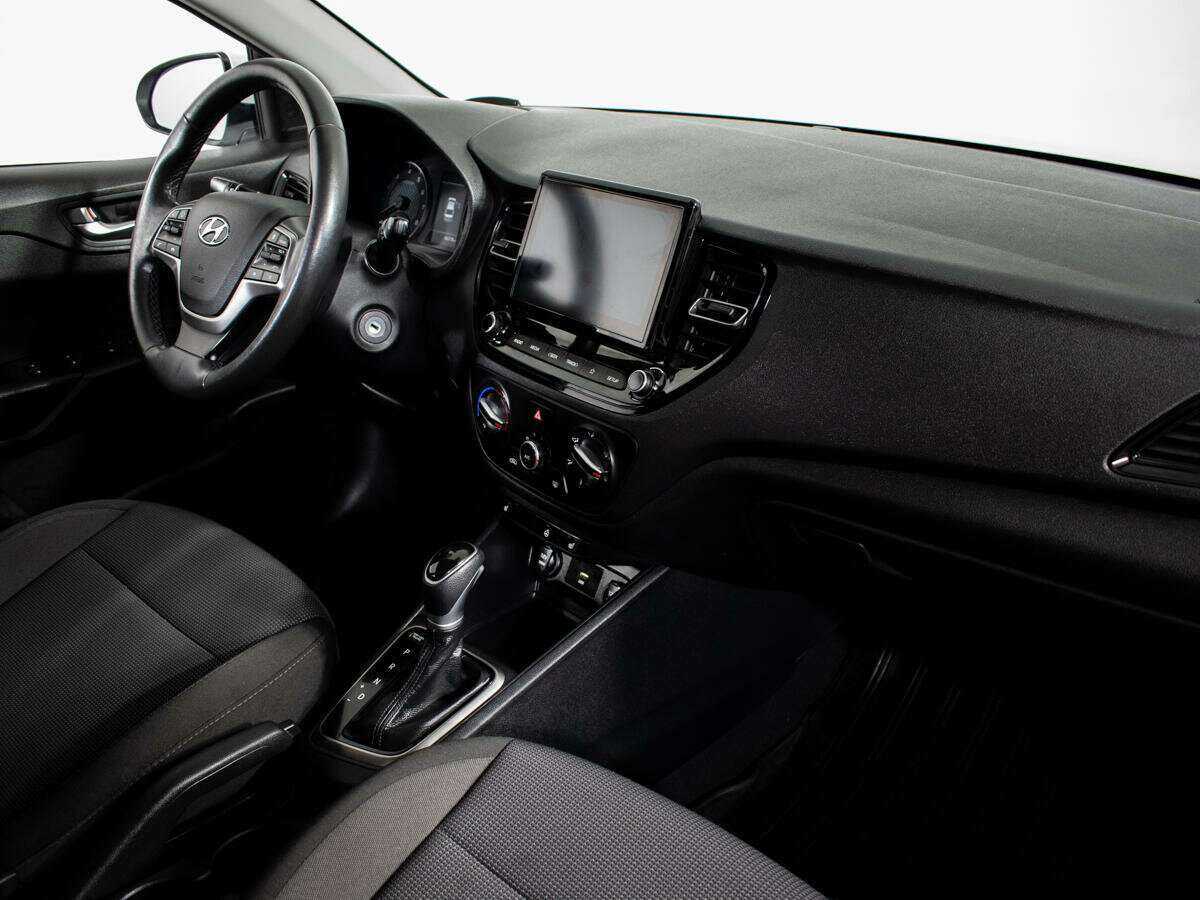 Купить Hyundai Solaris с пробегом. Фото: #7