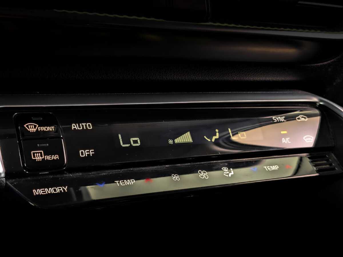 Купить Kia K5 с пробегом. Фото: #21