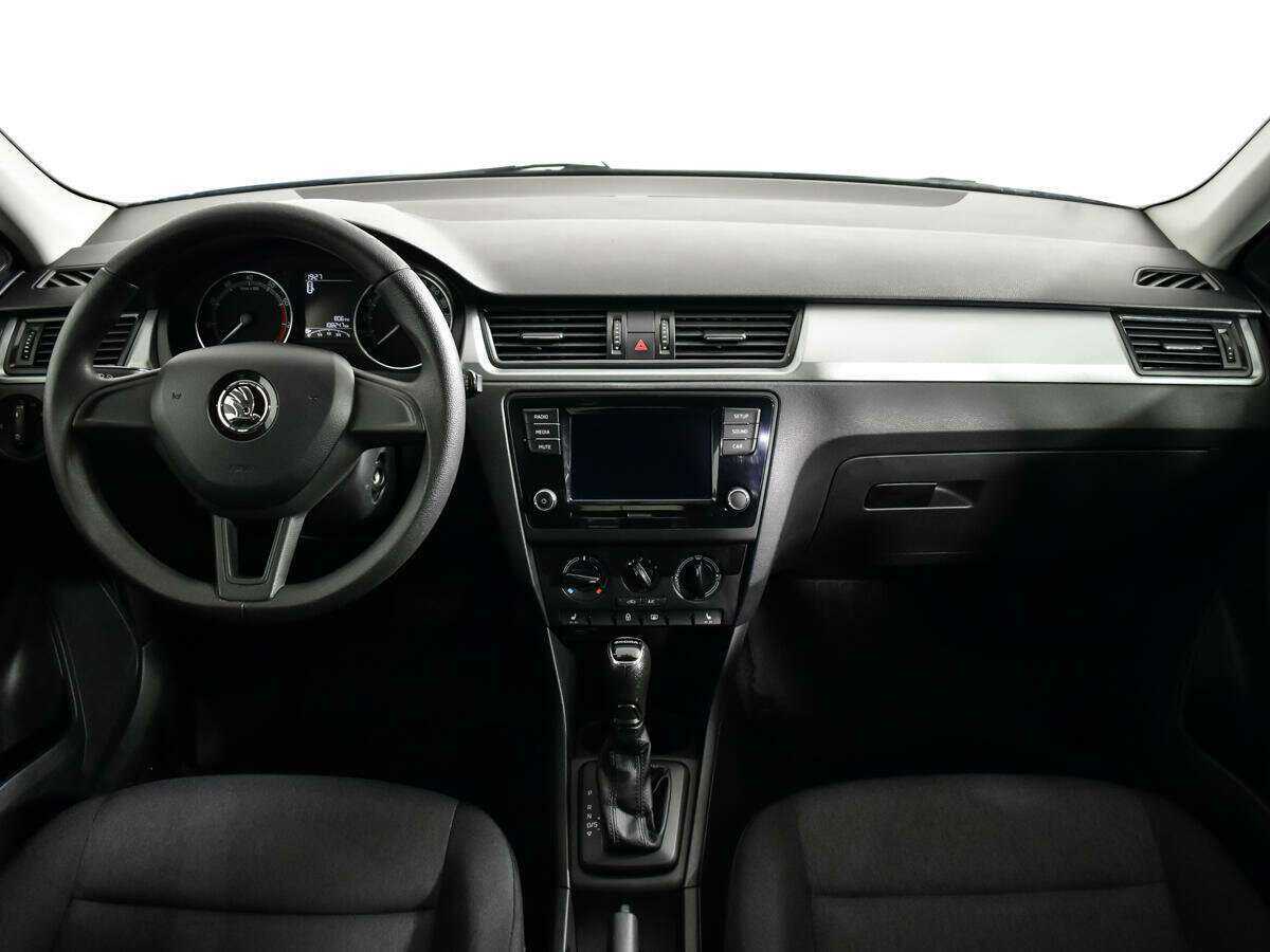 Купить Skoda Rapid с пробегом. Фото: #11