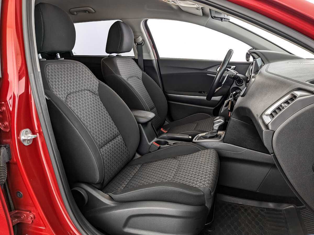 Купить Kia Ceed с пробегом. Фото: #19