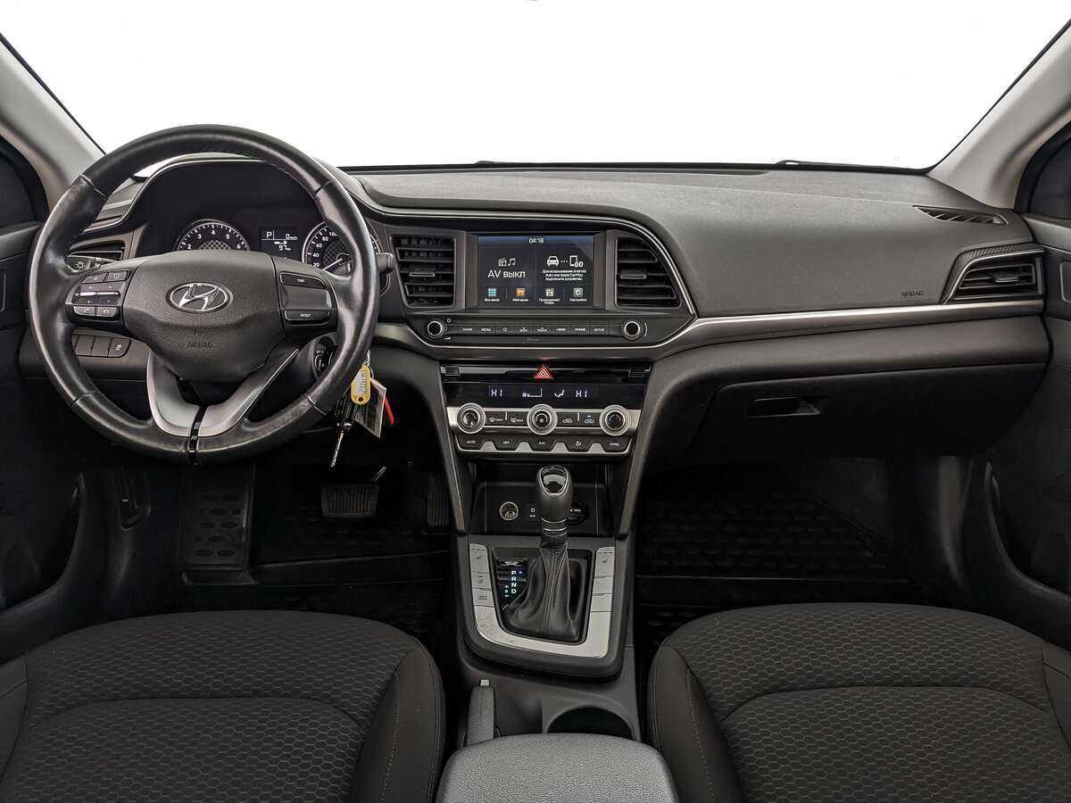 Купить Hyundai Elantra с пробегом. Фото: #9