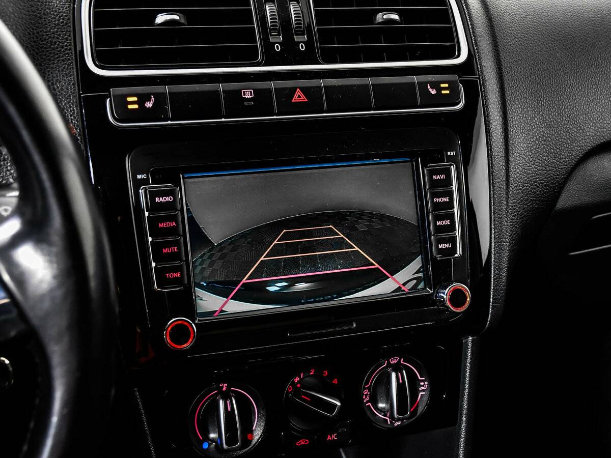 Купить Volkswagen Polo с пробегом. Фото: #13