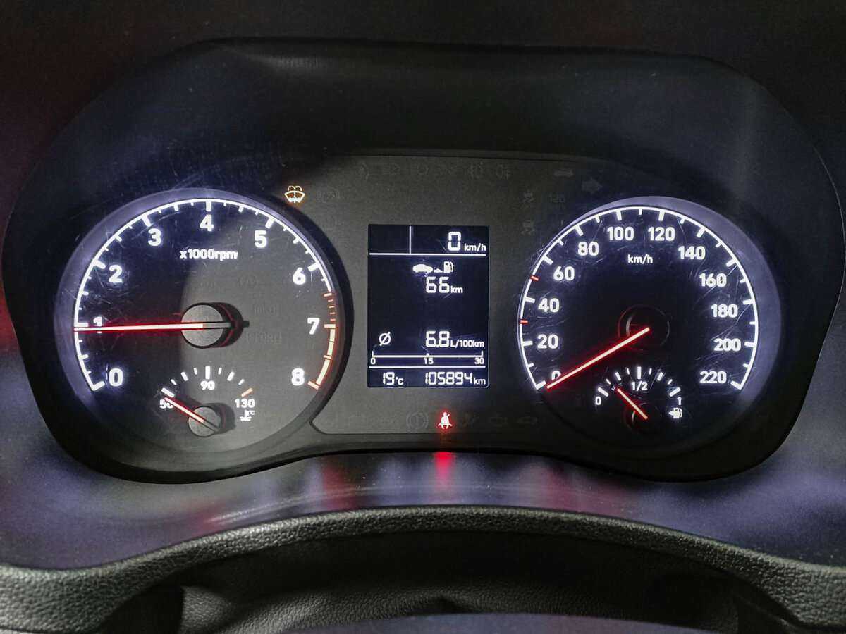 Купить Hyundai Solaris с пробегом. Фото: #12