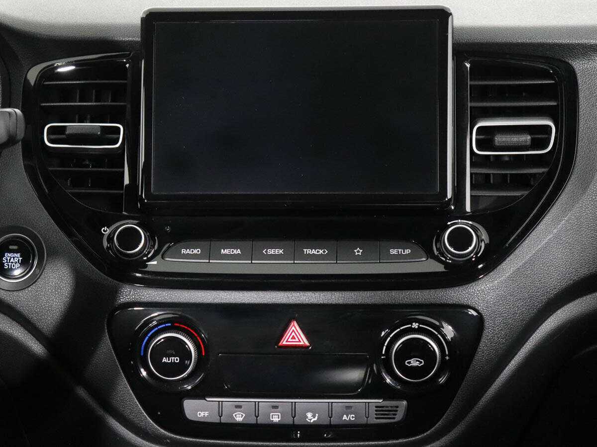 Купить Hyundai Solaris с пробегом. Фото: #10