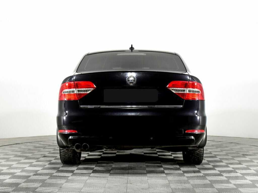 Купить Skoda Superb с пробегом. Фото: #4