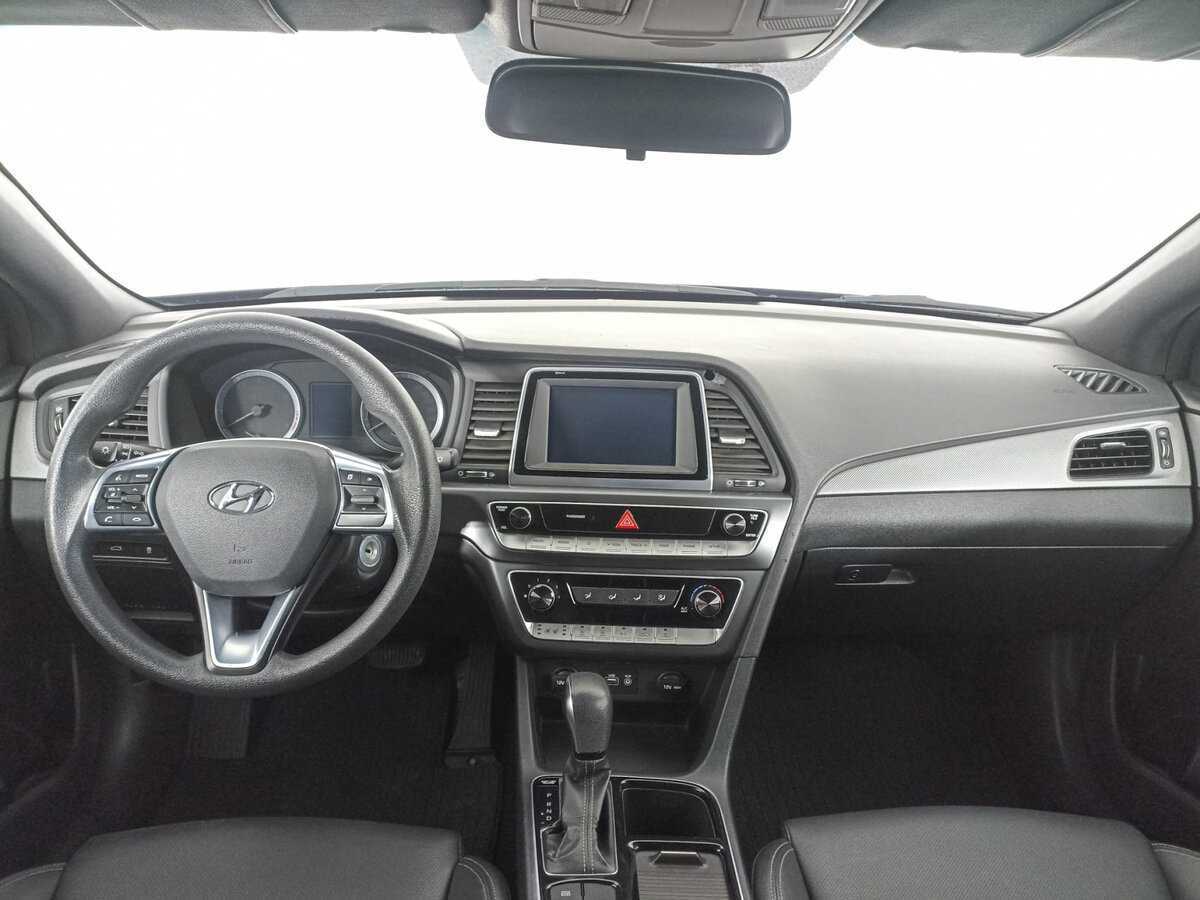 Купить Hyundai Sonata с пробегом. Фото: #11