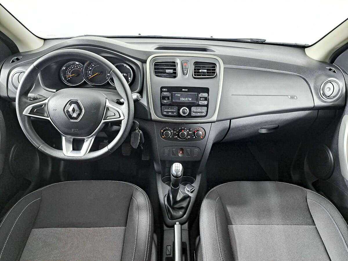 Купить Renault Sandero с пробегом. Фото: #11