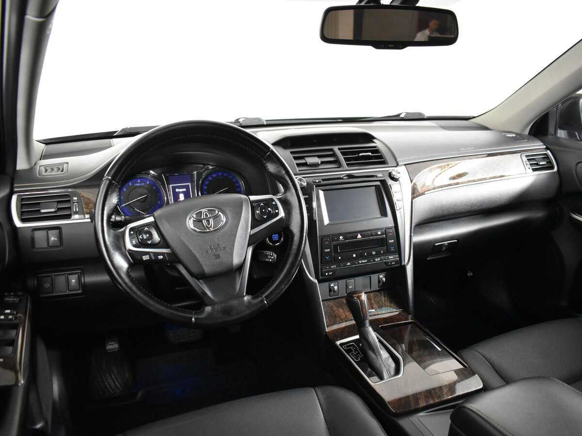 Купить Toyota Camry с пробегом. Фото: #11