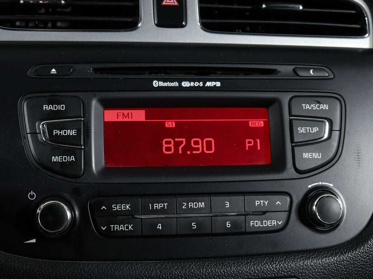 Купить Kia Ceed с пробегом. Фото: #15