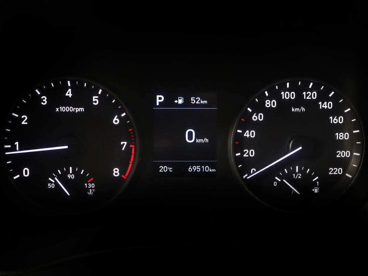 Купить Hyundai Solaris с пробегом. Фото: #9