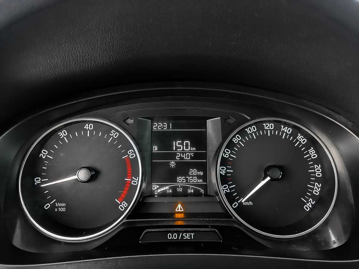 Купить Skoda Rapid с пробегом. Фото: #15