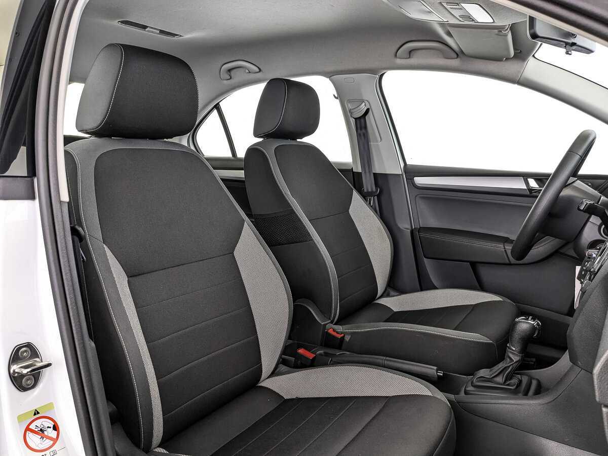 Купить Skoda Rapid с пробегом. Фото: #19