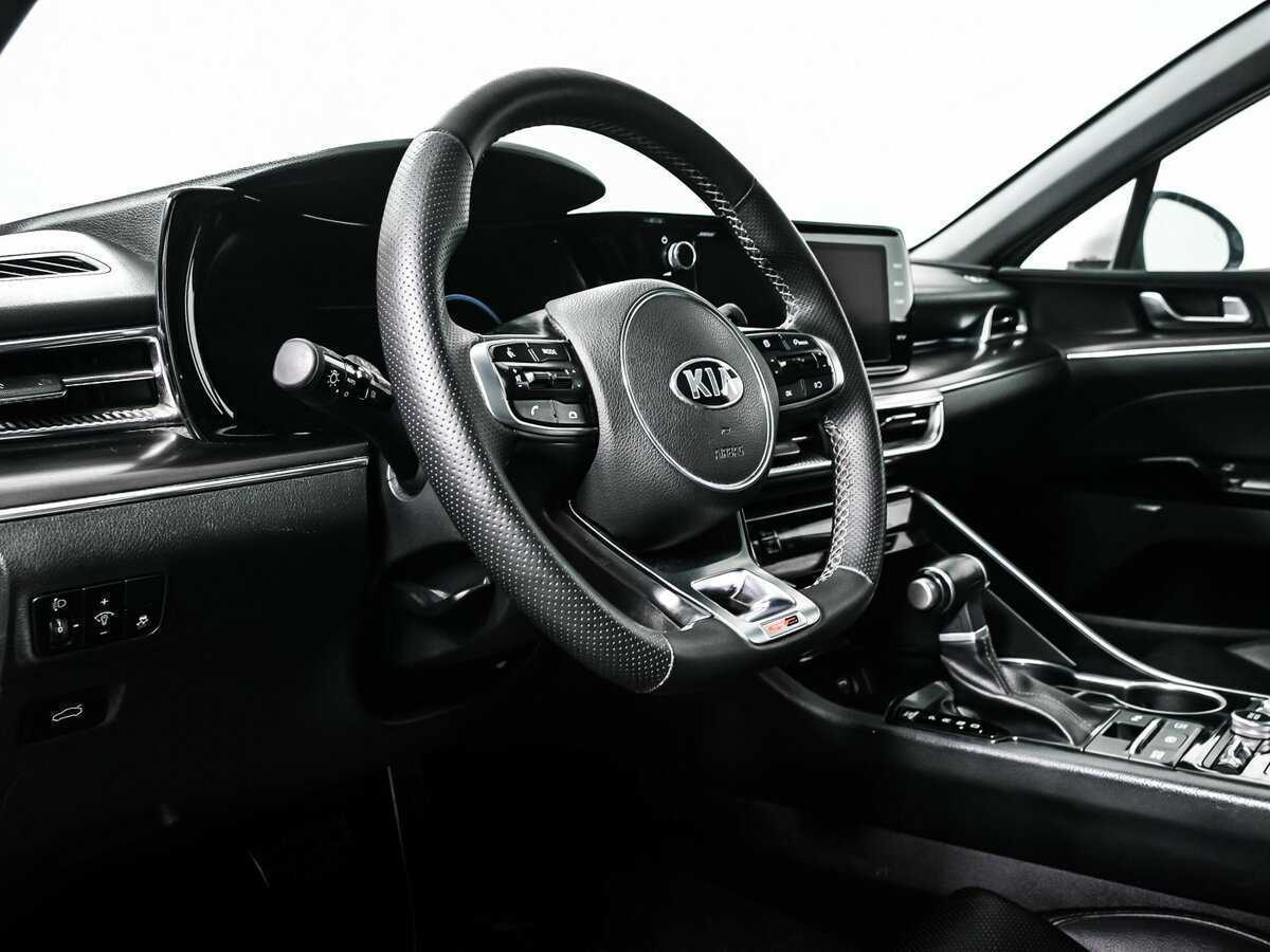 Купить Kia K5 с пробегом. Фото: #12
