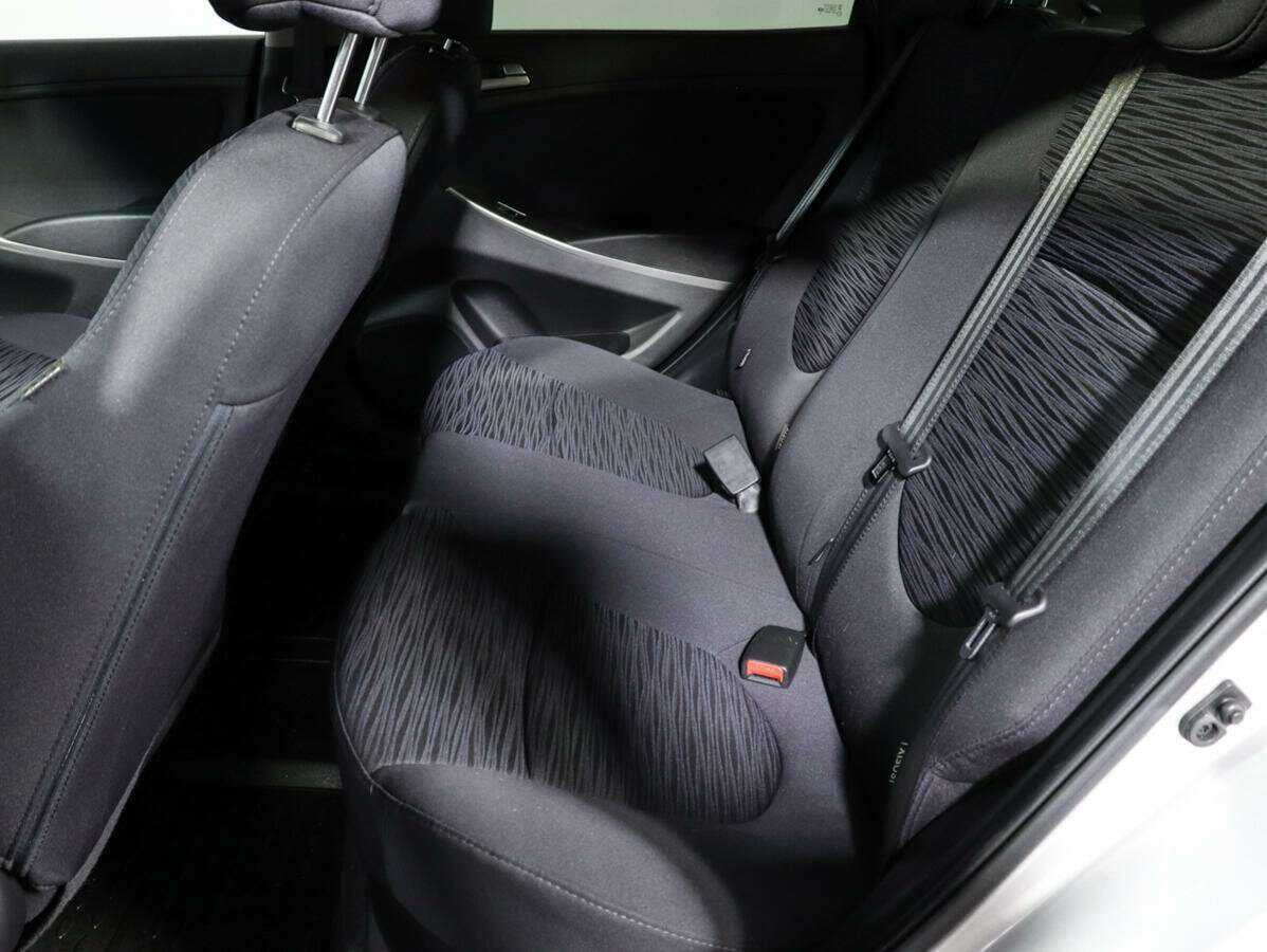 Купить Hyundai Solaris с пробегом. Фото: #7