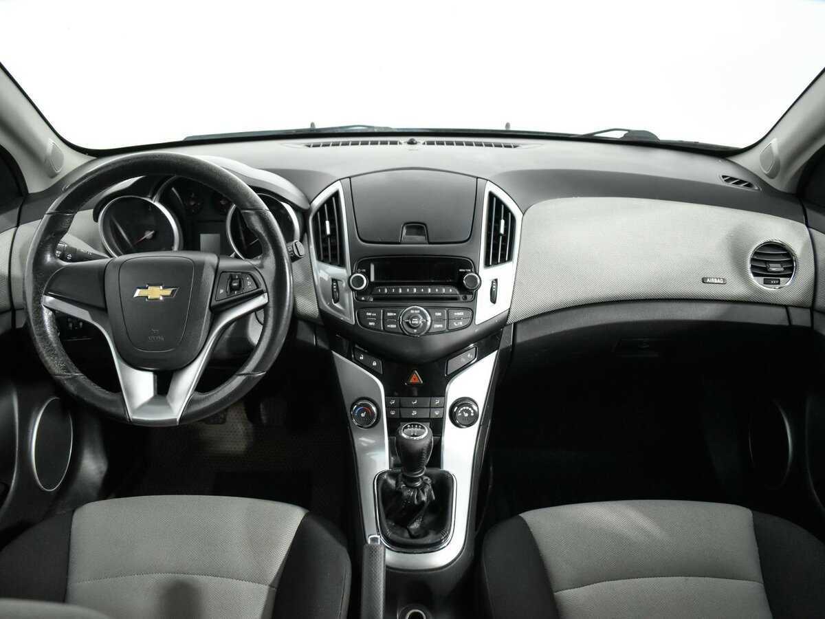 Купить Chevrolet Cruze с пробегом. Фото: #11