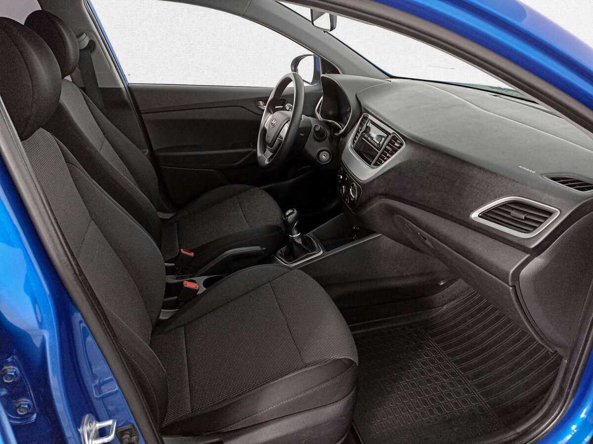 Купить Hyundai Solaris с пробегом. Фото: #10