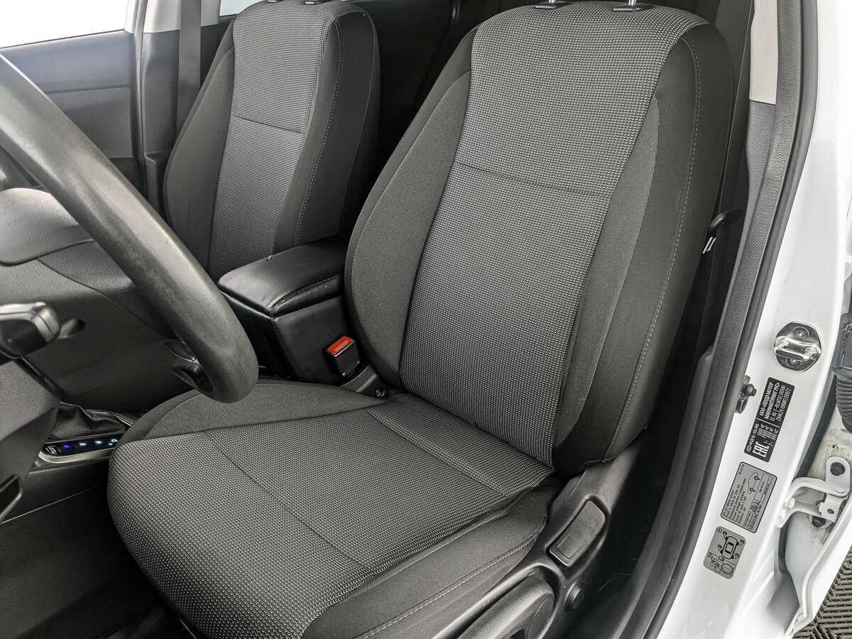 Купить Hyundai Solaris с пробегом. Фото: #14