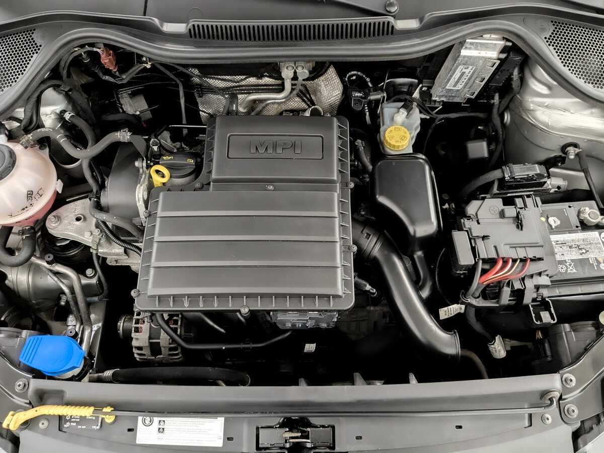 Купить Volkswagen Polo с пробегом. Фото: #8