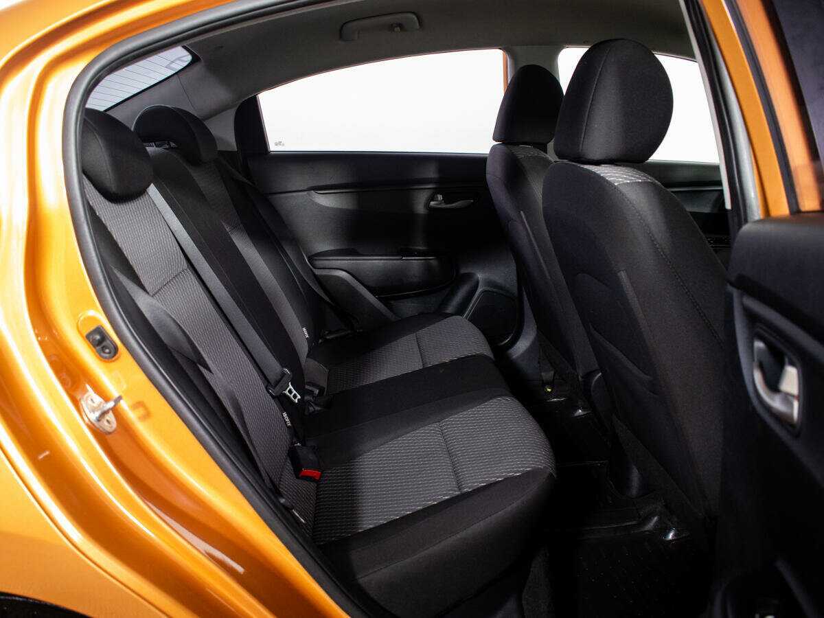 Купить Kia Rio с пробегом. Фото: #7
