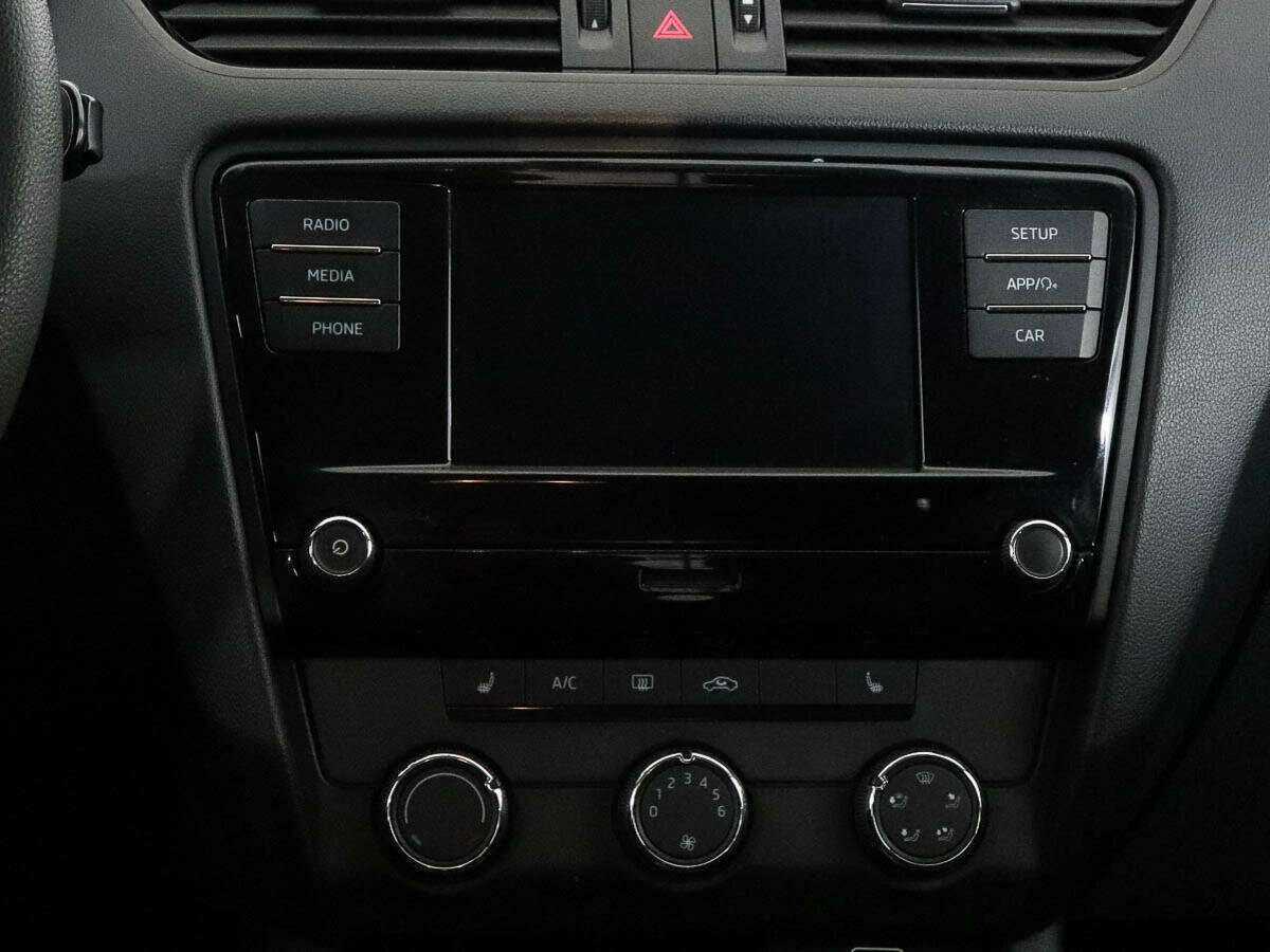 Купить Skoda Octavia с пробегом. Фото: #9