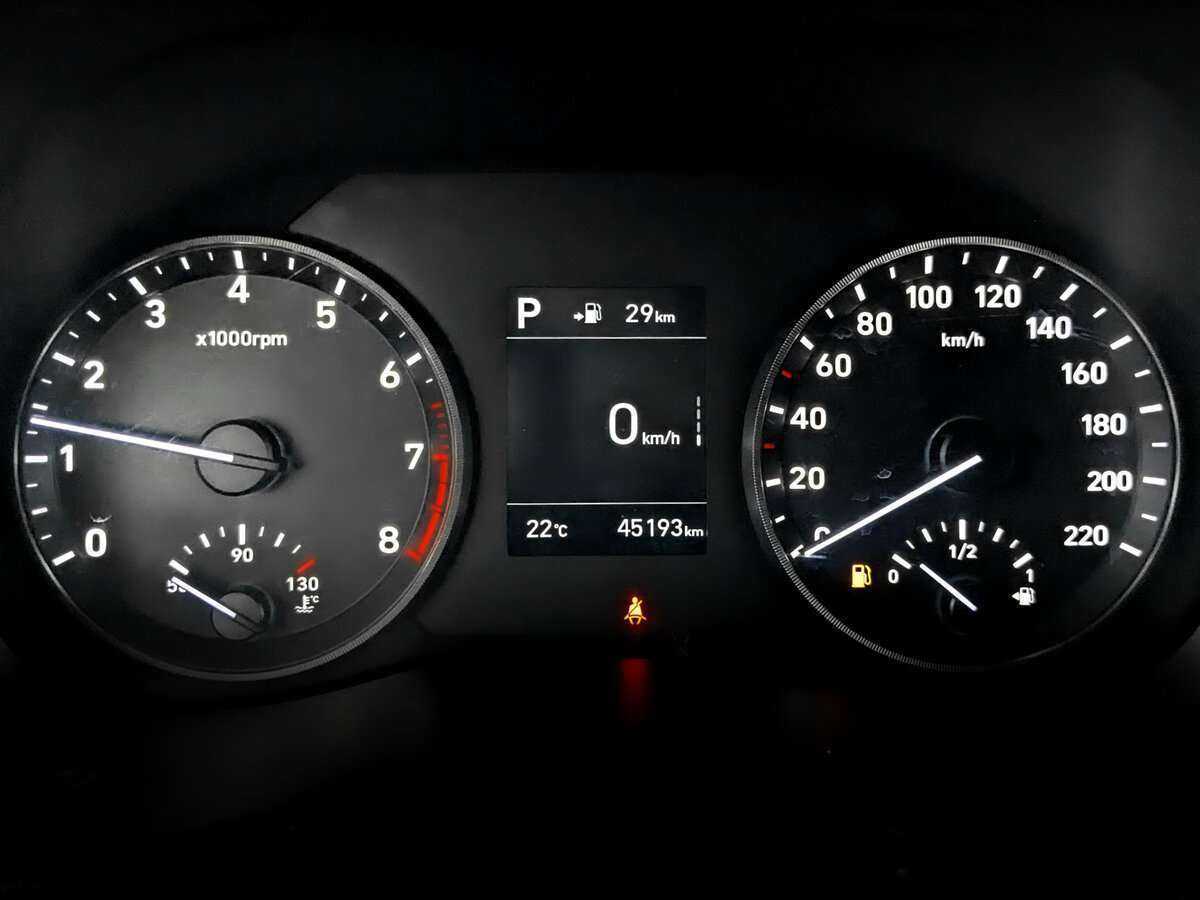 Купить Hyundai Solaris с пробегом. Фото: #10