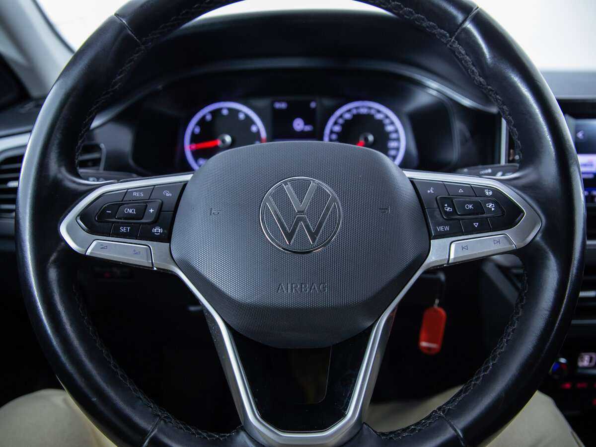 Купить Volkswagen Polo с пробегом. Фото: #10