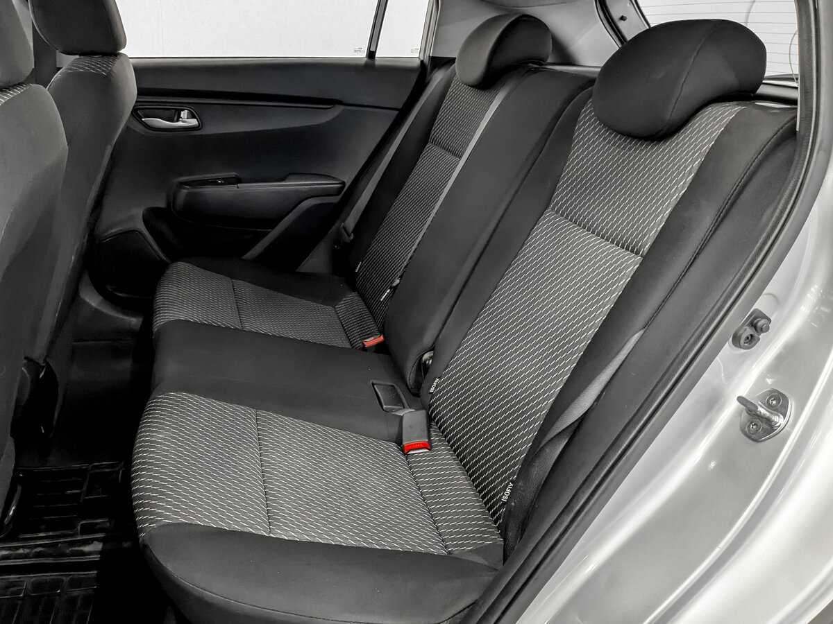 Купить Kia Rio с пробегом. Фото: #11