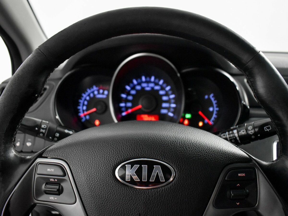 Купить Kia Rio с пробегом. Фото: #15
